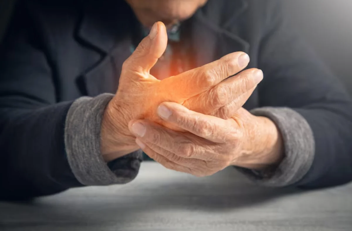 Artritis en Adultos Mayores: Cómo la Fisioterapia Puede Ayudarte